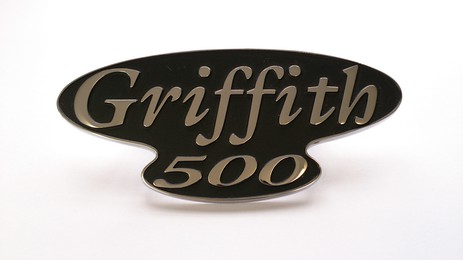 GRIFFITH 500 BADGE