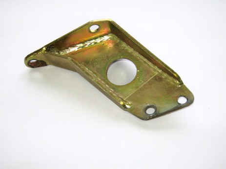 ENGINE MOUNTING BRACKET LH