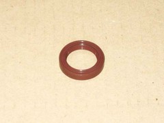 Rear auxilliary shaft lip seal