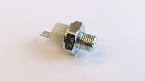 OIL PRESSURE LIGHT SWITCH