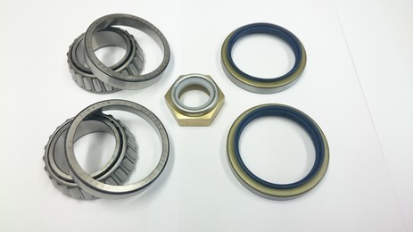 WHEEL BEARING KIT RH REAR