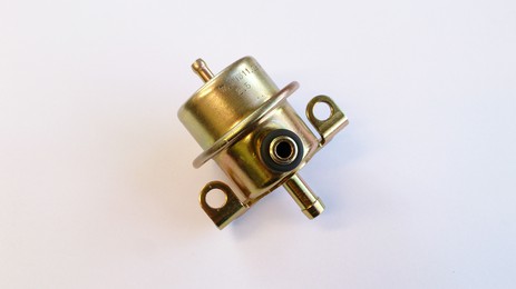 Fuel pressure regulator