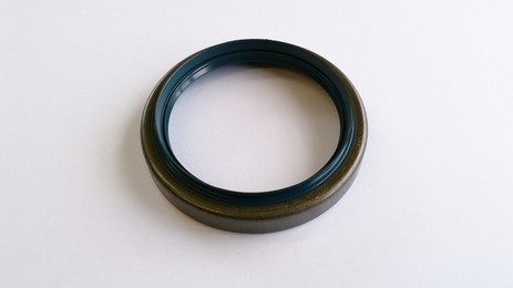 Wheel bearing seal (rear)