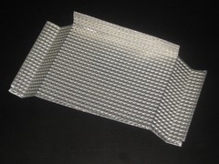 Fuel tank heat shield