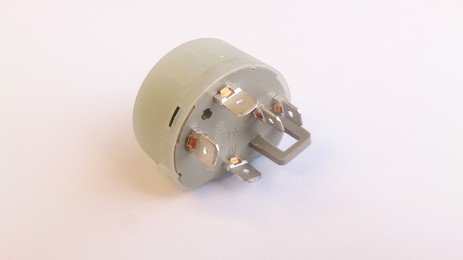 IGNITION SWITCH