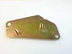 REAR ANTI ROLL BAR MOUNT BRACKET LH