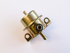 Fuel pressure regulator