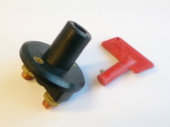 BATTERY ISOLATING SWITCH